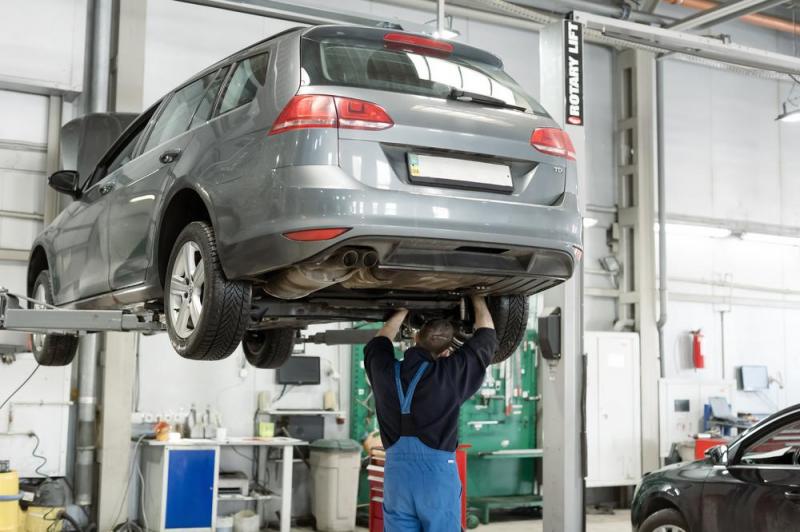 Entretien automobile : les gestes essentiels pour votre s&eacute;curit&eacute;